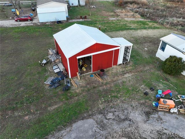 21764 Rice Drive, Lebanon, MO 65536