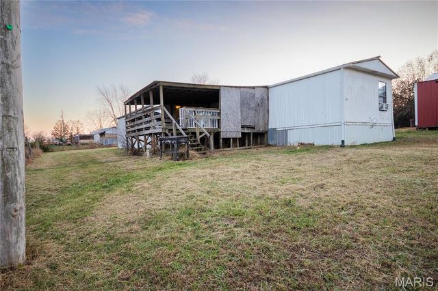 21764 Rice Drive, Lebanon, MO 65536