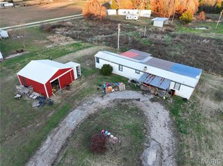 21764 Rice Drive, Lebanon, MO 65536