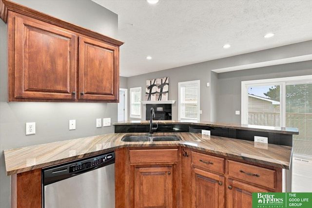 13711 Corby Street, Omaha, NE 68164