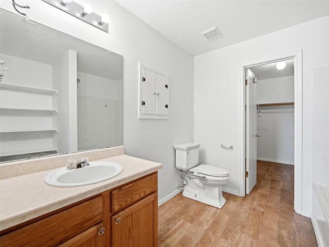 617 Riverway LN, Leander, TX 78641