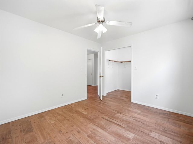 617 Riverway LN, Leander, TX 78641