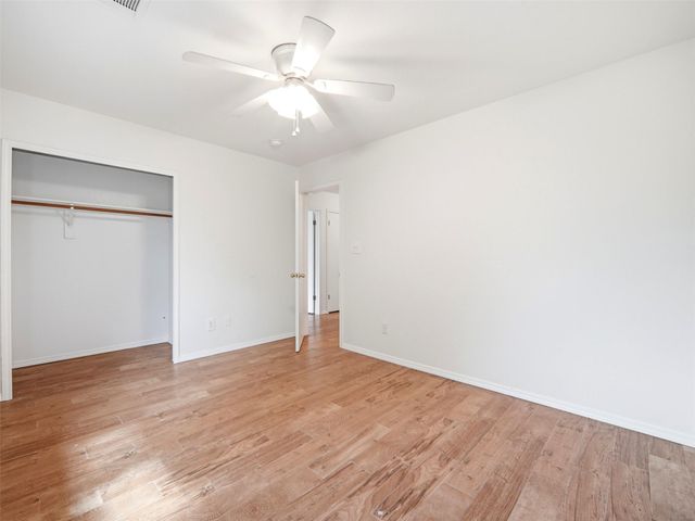 617 Riverway LN, Leander, TX 78641