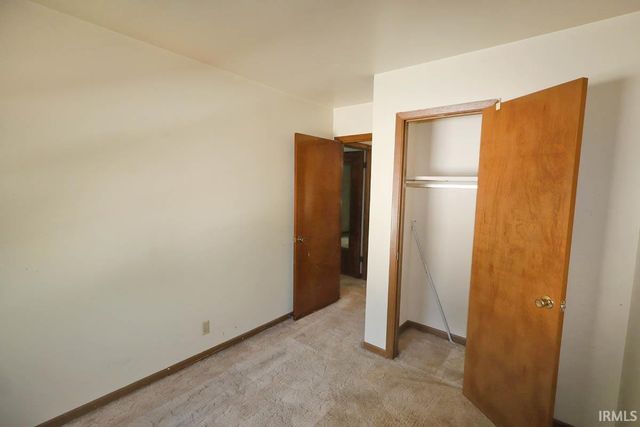 1163 Stonebridge Road, Evansville, IN 47710