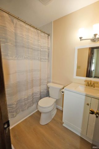 1163 Stonebridge Road, Evansville, IN 47710