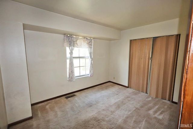 1163 Stonebridge Road, Evansville, IN 47710