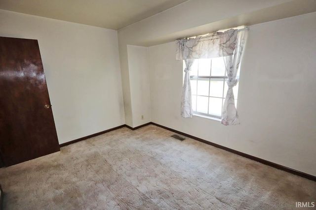1163 Stonebridge Road, Evansville, IN 47710