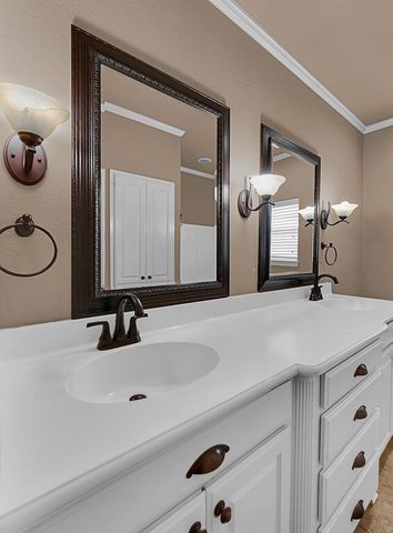 1405 Val Halla Park, Robinson, TX 76706