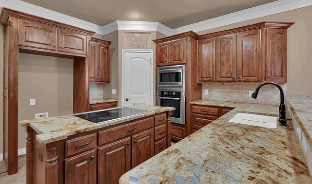 1405 Val Halla Park, Robinson, TX 76706