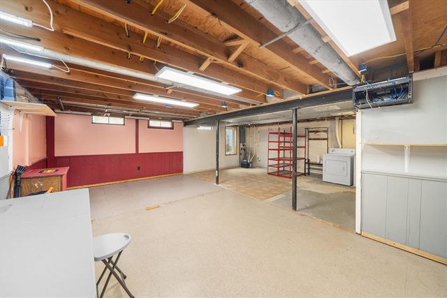1079 Stamford Road, Ypsilanti, MI 48198