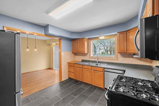 1079 Stamford Road, Ypsilanti, MI 48198