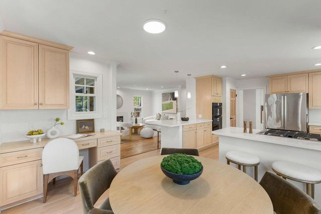 11725 Winding Way, Los Altos, CA 94024