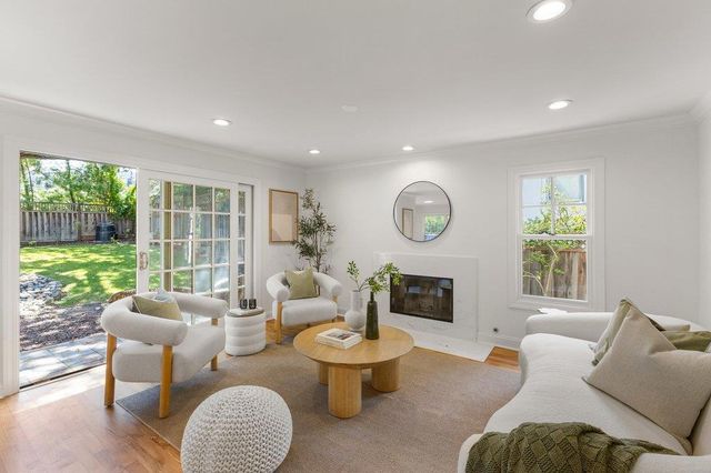 11725 Winding Way, Los Altos, CA 94024