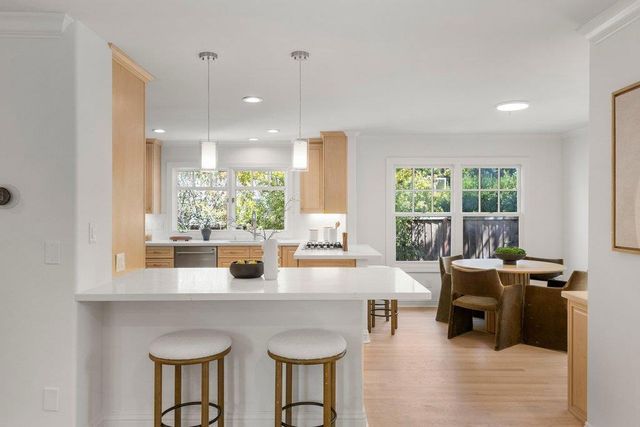 11725 Winding Way, Los Altos, CA 94024
