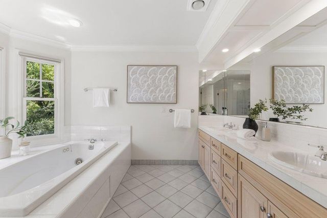 11725 Winding Way, Los Altos, CA 94024