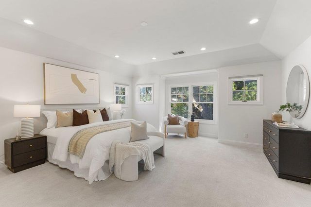 11725 Winding Way, Los Altos, CA 94024