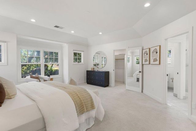 11725 Winding Way, Los Altos, CA 94024