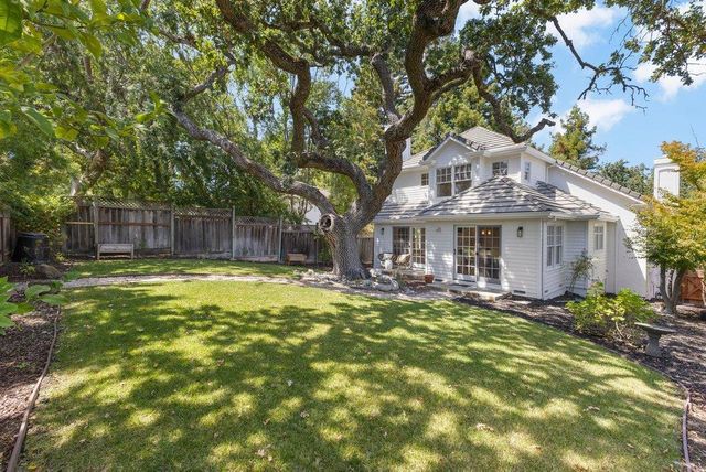 11725 Winding Way, Los Altos, CA 94024
