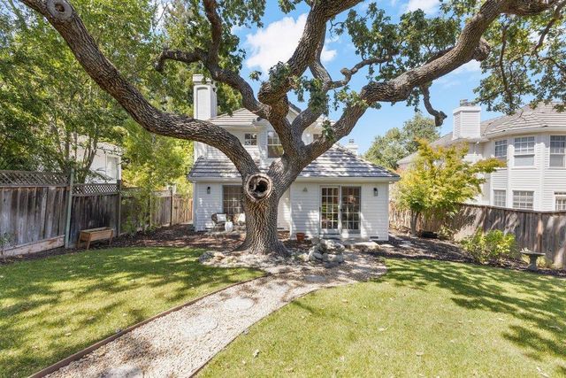 11725 Winding Way, Los Altos, CA 94024