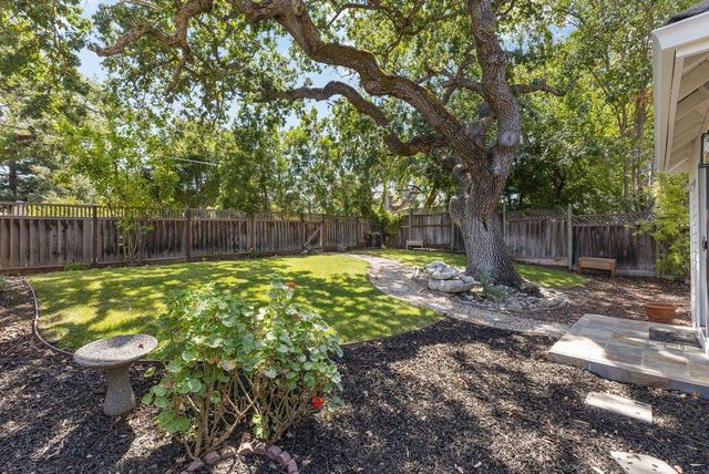 11725 Winding Way, Los Altos, CA 94024
