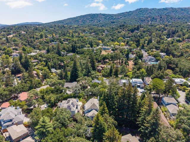 11725 Winding Way, Los Altos, CA 94024