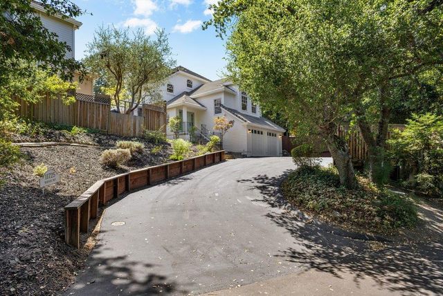 11725 Winding Way, Los Altos, CA 94024