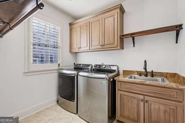 9030 Riverbend Manor, Alpharetta, GA 30022