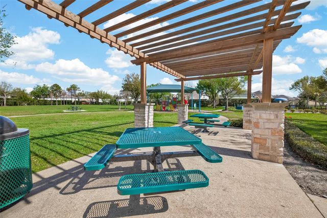 8614 Black Cliff Lane, Houston, TX 77075