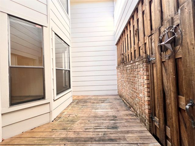 727 Bunker Hill Road 92, Houston, TX 77024