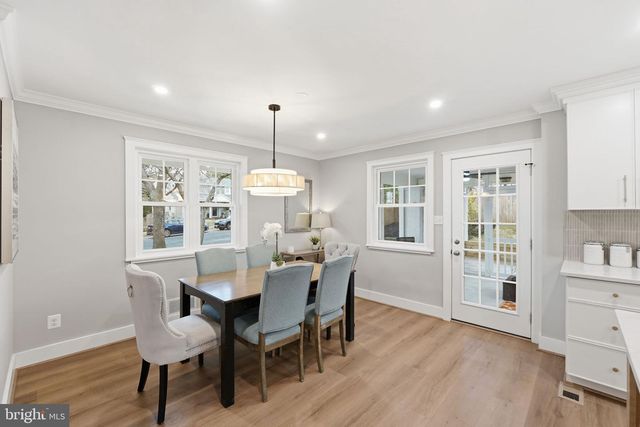 4218 BROOKFIELD DR, Kensington, MD 20895