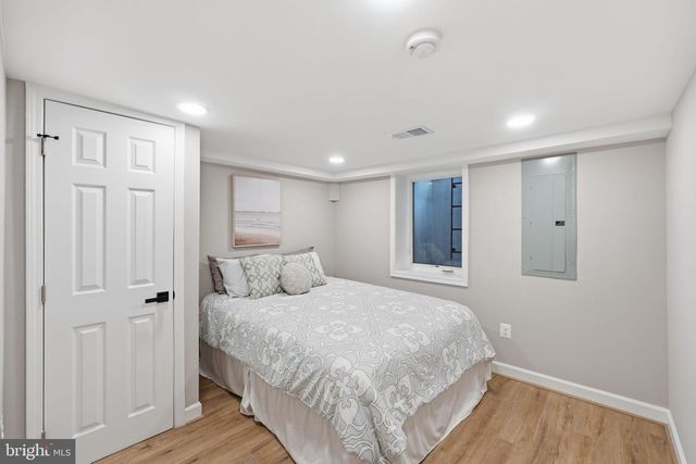 4218 BROOKFIELD DR, Kensington, MD 20895