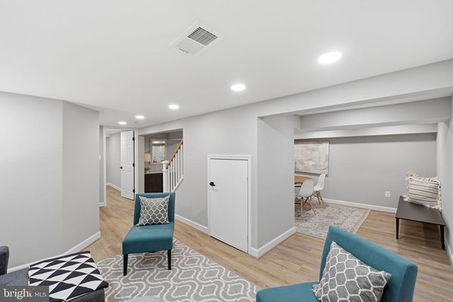 4218 BROOKFIELD DR, Kensington, MD 20895