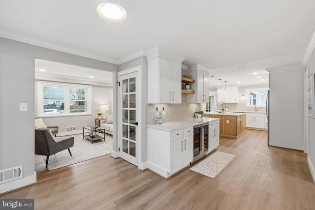 4218 BROOKFIELD DR, Kensington, MD 20895