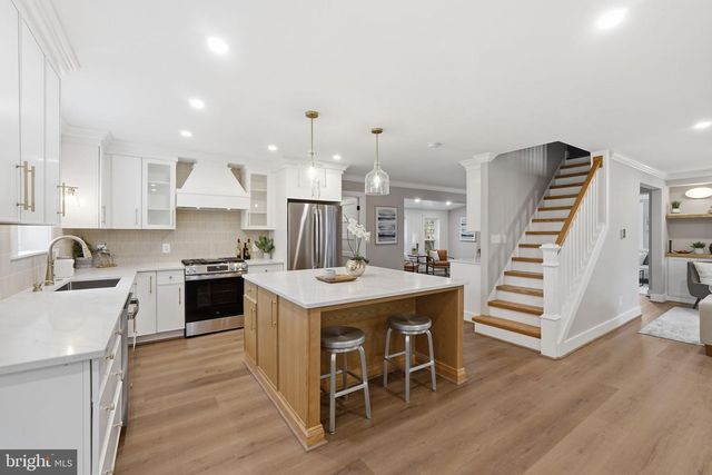 4218 BROOKFIELD DR, Kensington, MD 20895