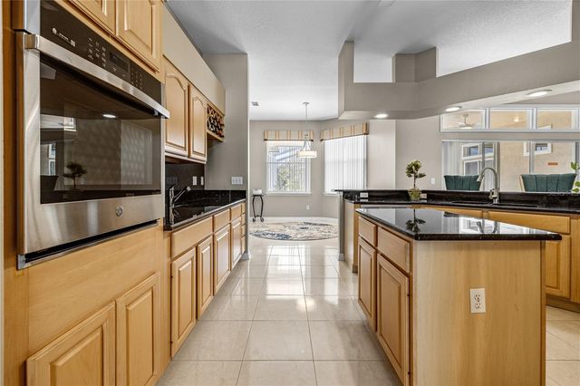 981 TUSKAWILLA TRAIL, Winter Springs, FL 32708