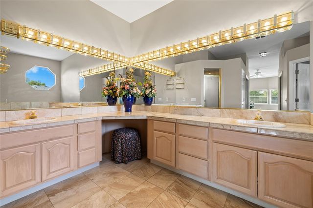 981 TUSKAWILLA TRAIL, Winter Springs, FL 32708