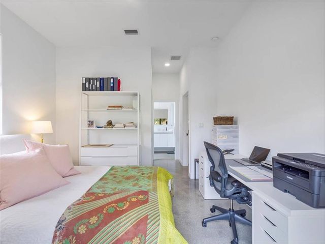 1053 NW 29th Street Casa Flambo, Miami, FL 33127