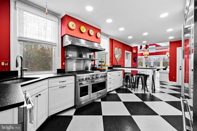 8412 STEVENSON RD, Baltimore, MD 21208