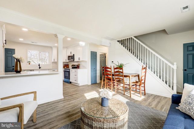 225 POTTS DR, Pottstown, PA 19464