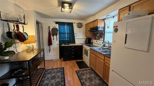 415 N Dade Avenue, Ferguson, MO 63135