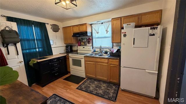 415 N Dade Avenue, Ferguson, MO 63135