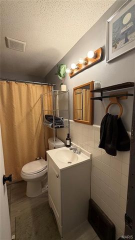 415 N Dade Avenue, Ferguson, MO 63135