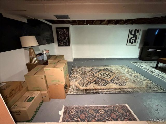 415 N Dade Avenue, Ferguson, MO 63135