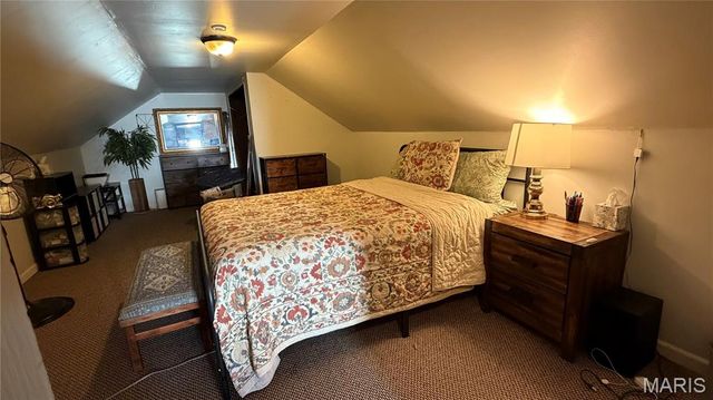 415 N Dade Avenue, Ferguson, MO 63135