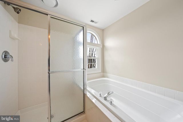 9 STAGE COACH CT, Germantown, MD 20876