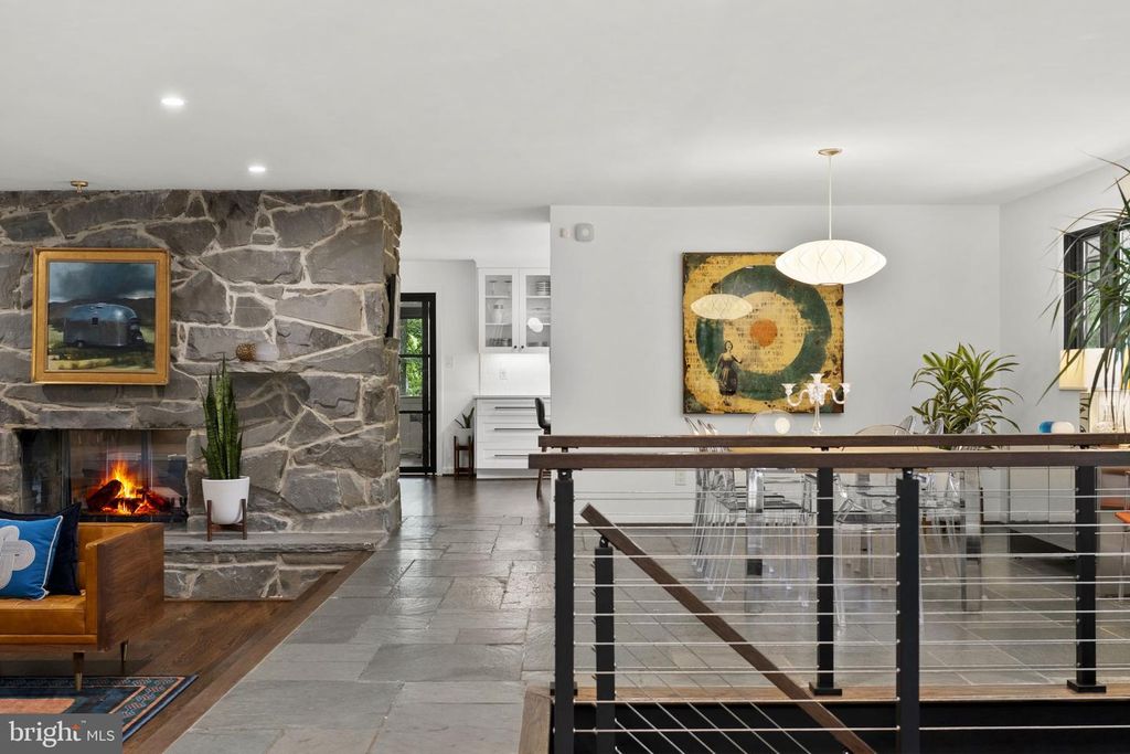 Image 14 of property listing at 6513 BRADLEY BLVD, Bethesda, MD 20817