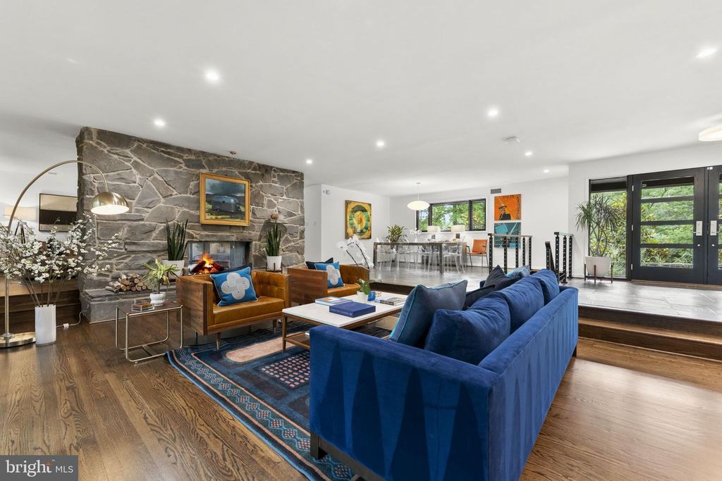 Image 17 of property listing at 6513 BRADLEY BLVD, Bethesda, MD 20817