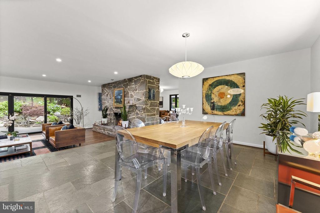 Image 23 of property listing at 6513 BRADLEY BLVD, Bethesda, MD 20817