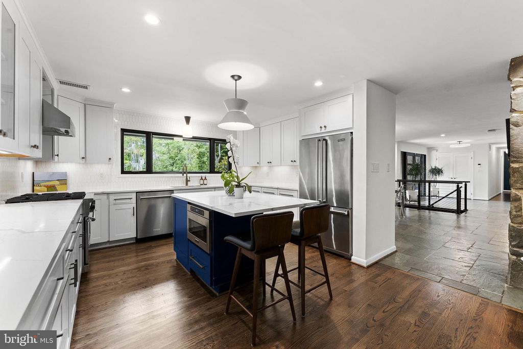 Image 28 of property listing at 6513 BRADLEY BLVD, Bethesda, MD 20817