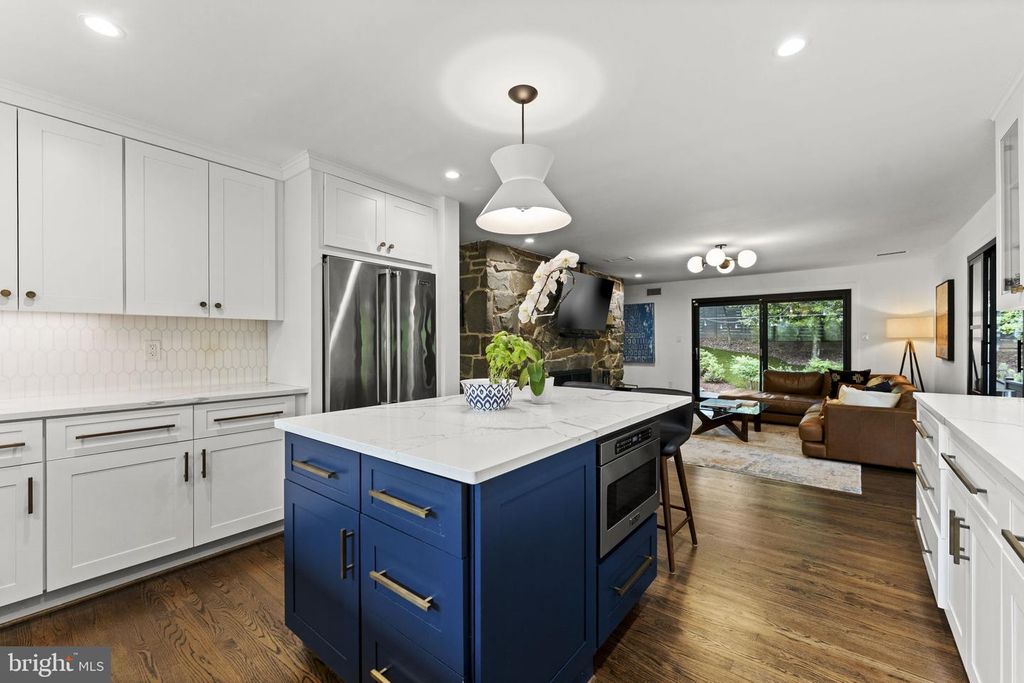 Image 30 of property listing at 6513 BRADLEY BLVD, Bethesda, MD 20817